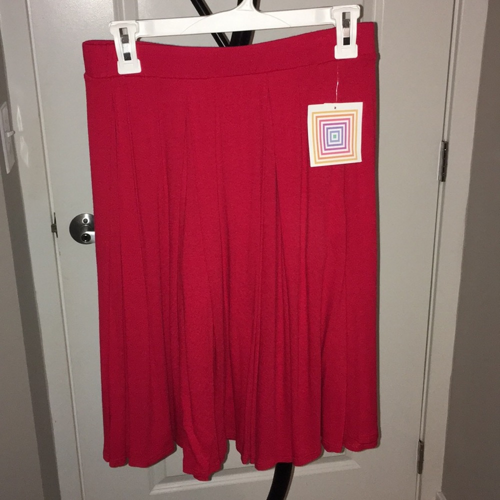 Lularoe Solid Red Madison (L)